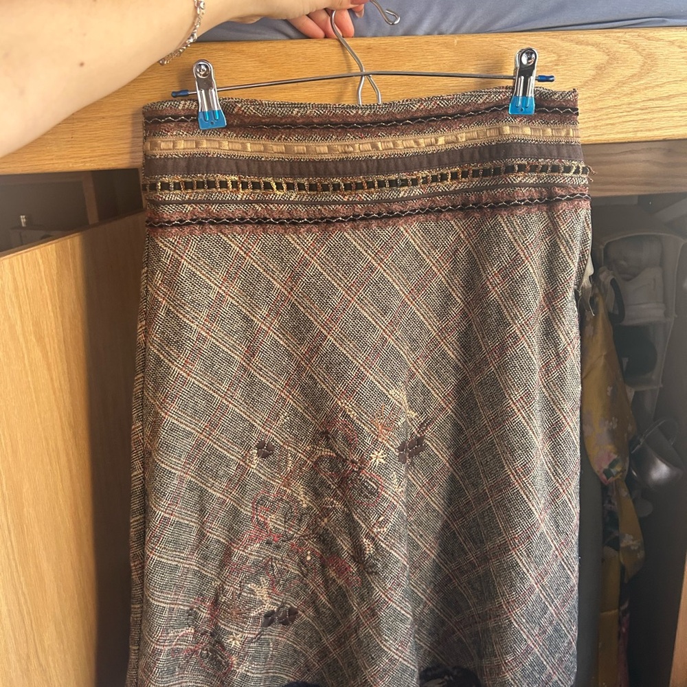 Elegant Plaid Skirt with Embroidered Details